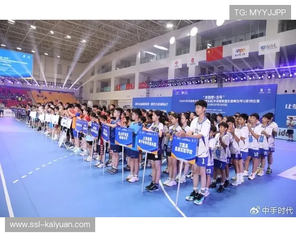 全国青少年女子手球精英邀请赛U16组淮安队获亚军